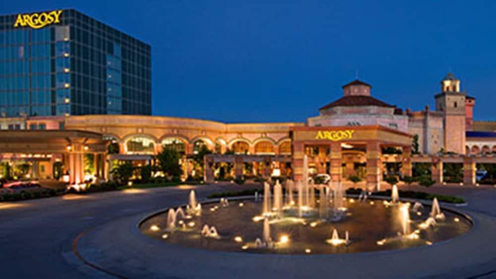 Super 8 By Wyndham Kansas City At Barry Road/Airport Buitenkant foto